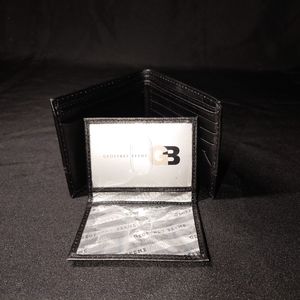 NEW Geoffrey Beene bifold wallet